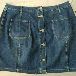 Dark blue denim skirt, size 22